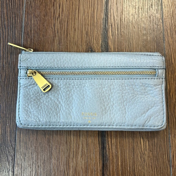 Fossil Gray Leather Wallet - Picture 1 of 6